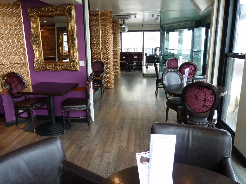 Amsterdam Seafront Hotel 3*