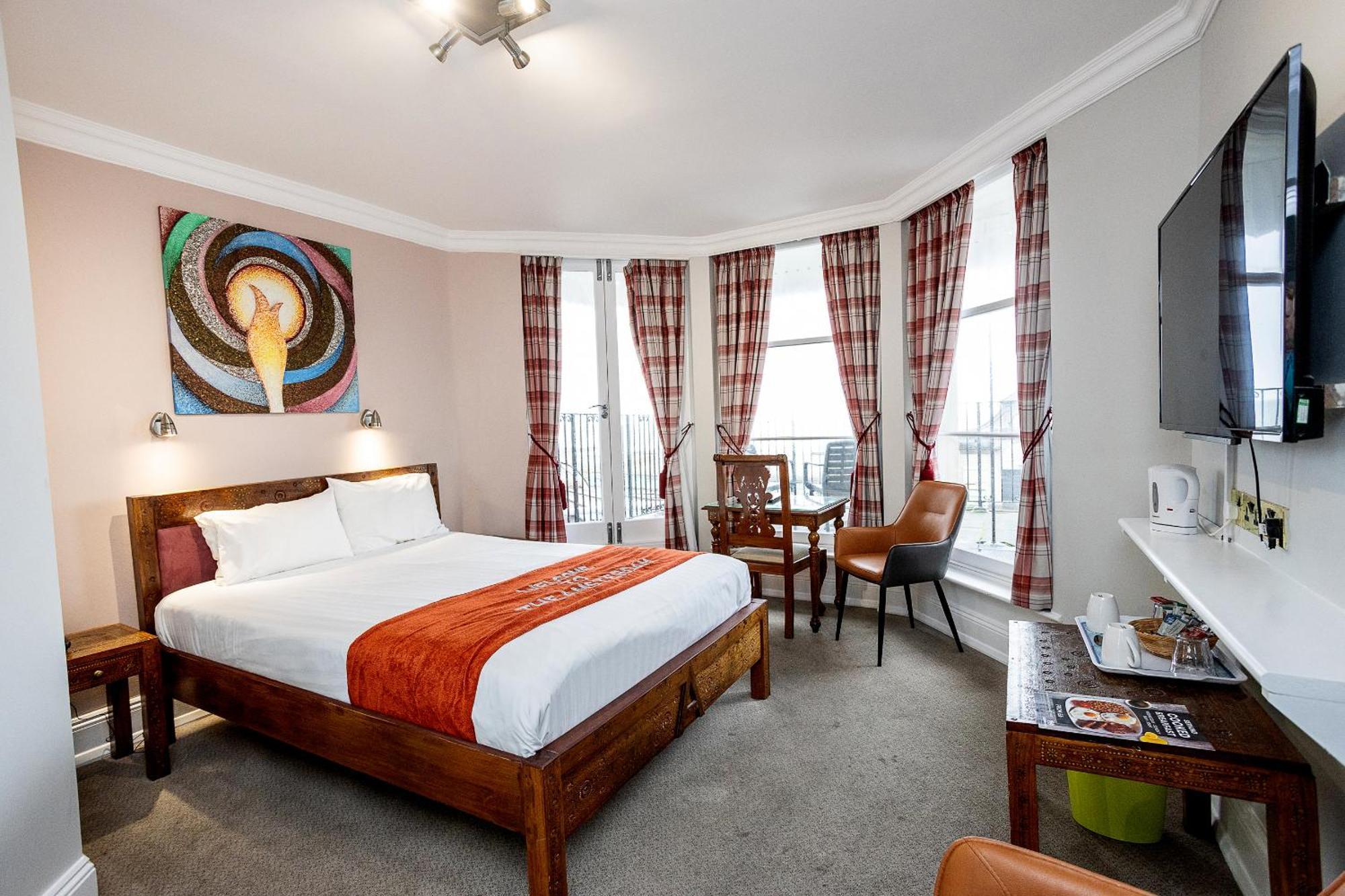 Amsterdam 3*